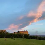 La Buganvilla En Udias كوميلاس