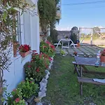 La Buganvilla En Udias كوميلاس