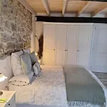 La Buganvilla En Udias كوميلاس