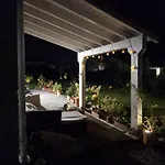 La Buganvilla En Udias كوميلاس