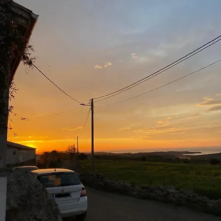 Homestay La Buganvilla En Udias *