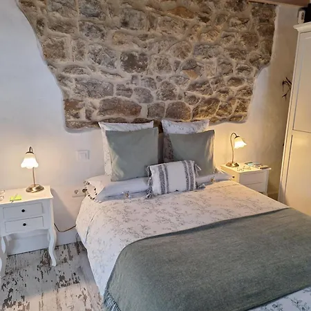 La Buganvilla En Udías Habitación en casa particular