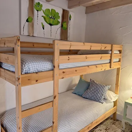 La Buganvilla En Udias * Comillas