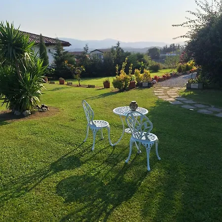 Homestay La Buganvilla En Udias Comillas