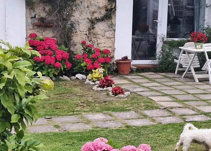 La Buganvilla En Udias Pansiyon *