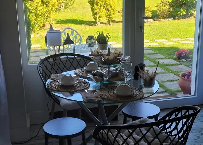 La Buganvilla En Udias * Comillas