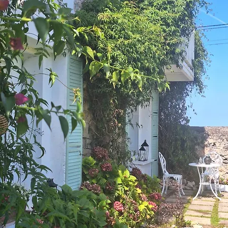 Homestay La Buganvilla En Udias *