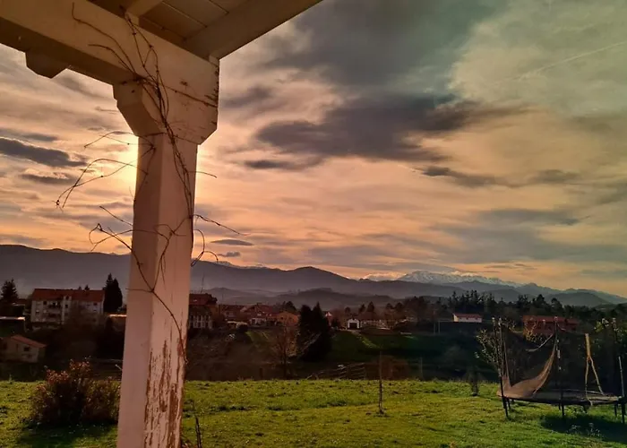 La Buganvilla En Udías * Comillas