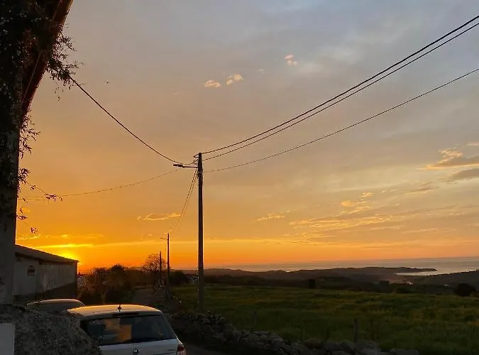 Habitación en casa particular La Buganvilla En Udías *