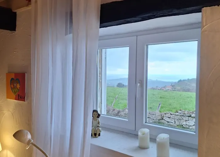 La Buganvilla En Udías *