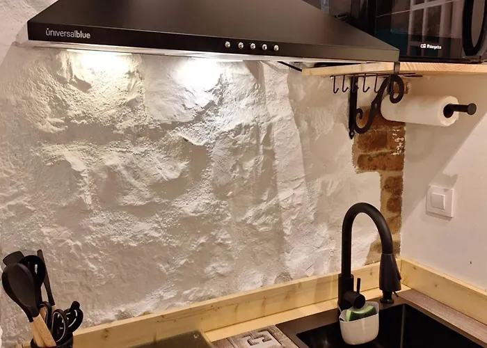 La Buganvilla En Udías * Comillas