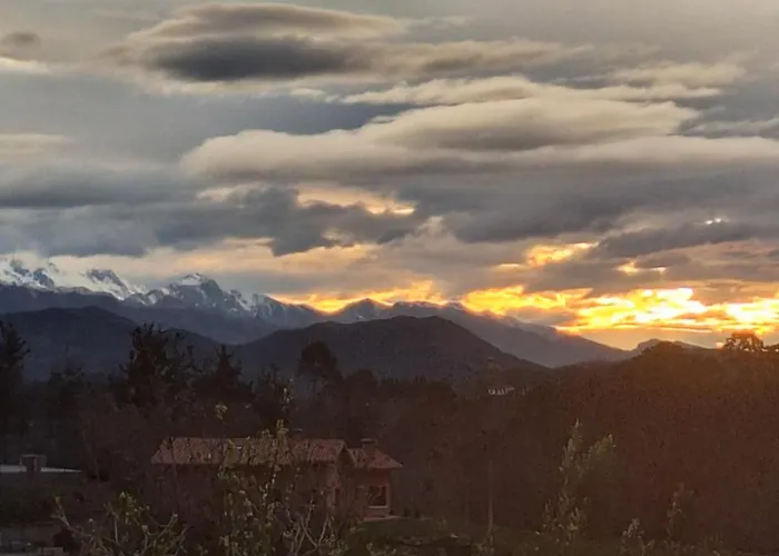 民宿 La Buganvilla En Udias *